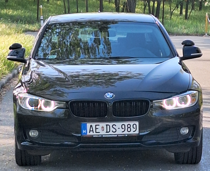 Oktató autó